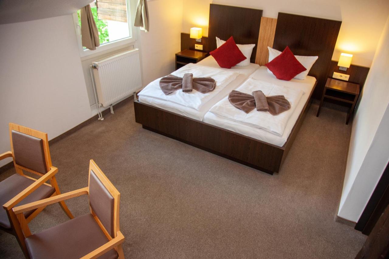 Seehotel Zum Loewen Strasen Eksteriør bilde