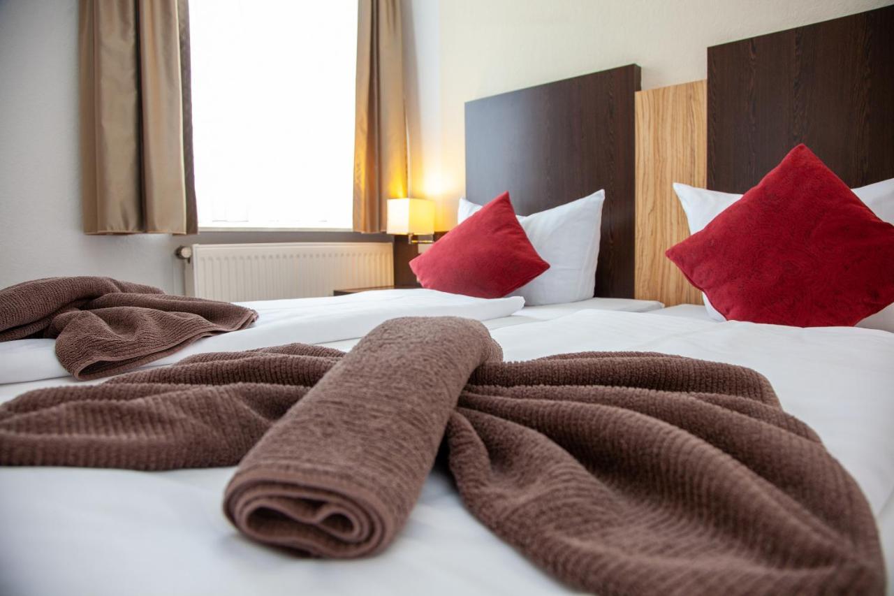 Seehotel Zum Loewen Strasen Eksteriør bilde